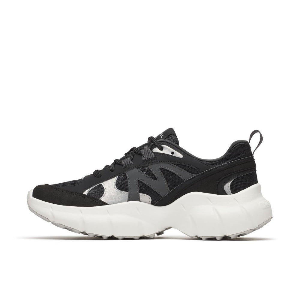 Womens Clover Tech Sneaker - Low
